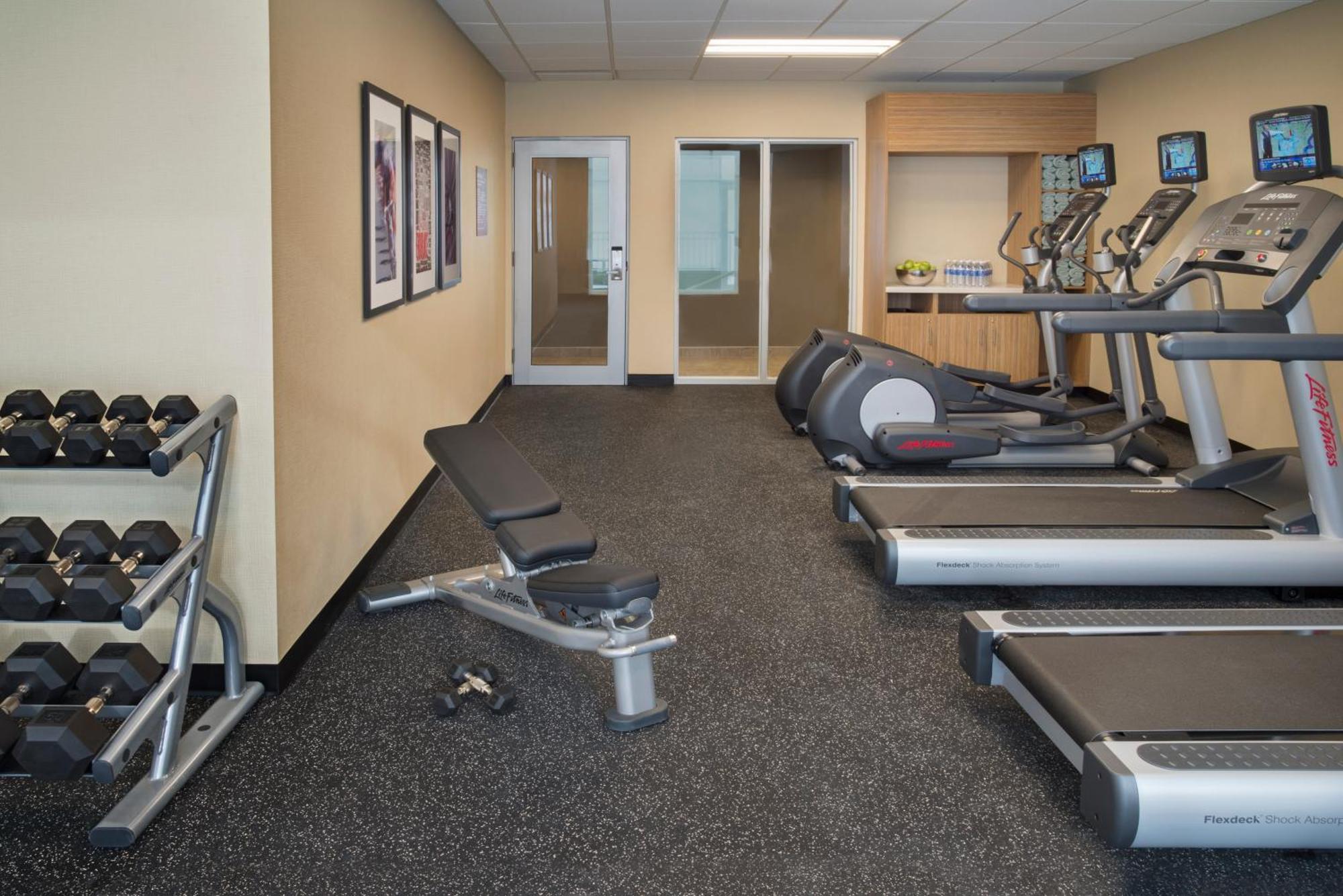Towneplace Suites By Marriott Ottawa Kanata Екстериор снимка