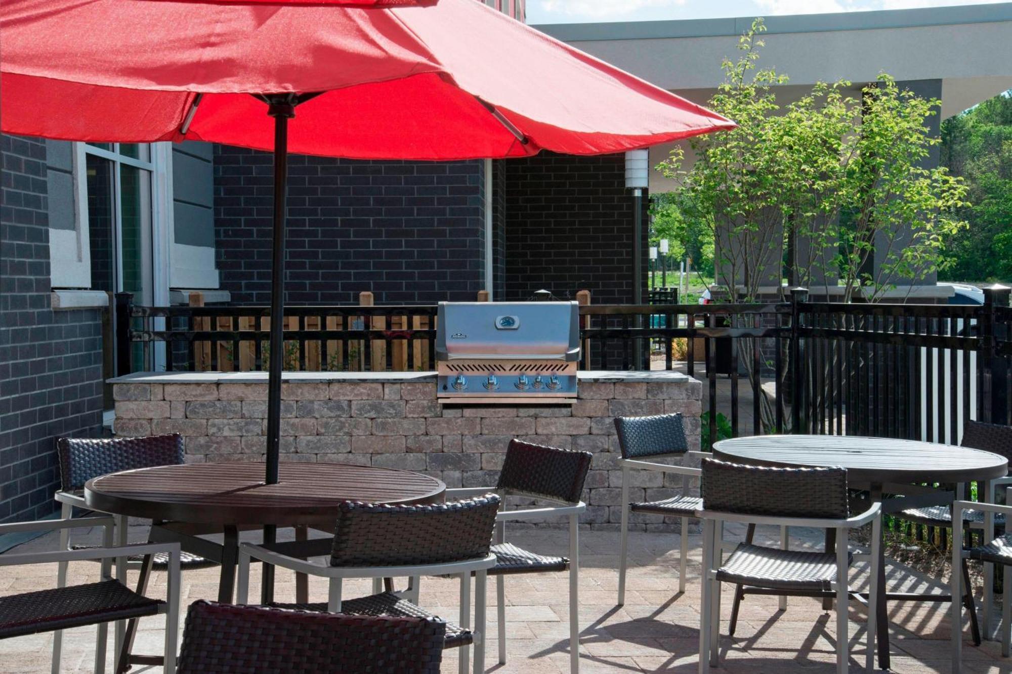 Towneplace Suites By Marriott Ottawa Kanata Екстериор снимка